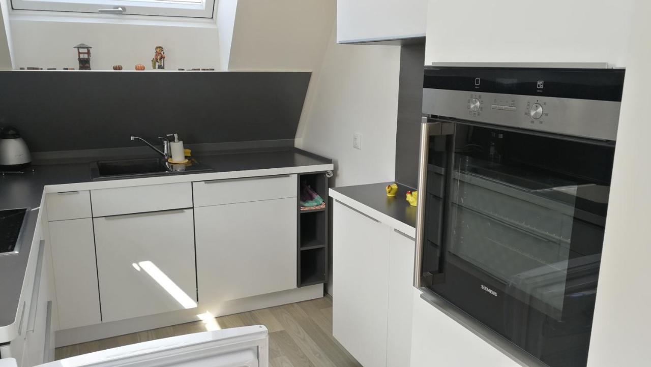 Muenchen Waldperlach Ruhig Und Sehr Schoene Wohnung المظهر الخارجي الصورة